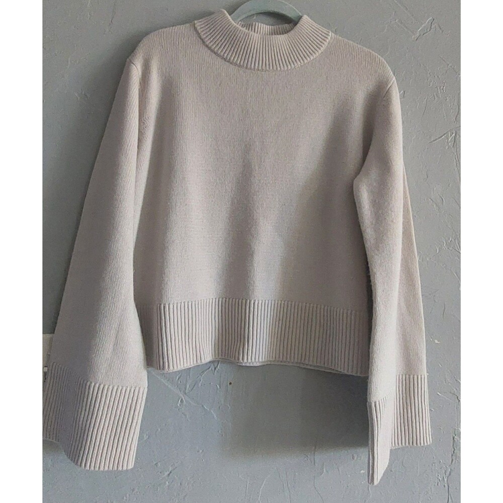 The Reset "Cult Crew" Wool Cashmere Sweater, an elevated minimalist basic Size L
